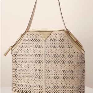 NO LONGER AVAILABLE. Not able to remove listing. Gold and brown Stella & Dot bag